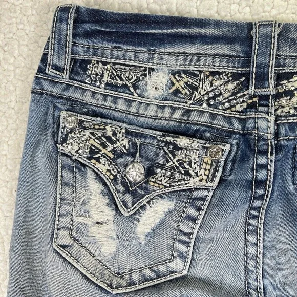 Miss Me Jeans Women's Size 27 (Actual 31x27) Blue Signature Crop Embellished - Picture 6 of 14